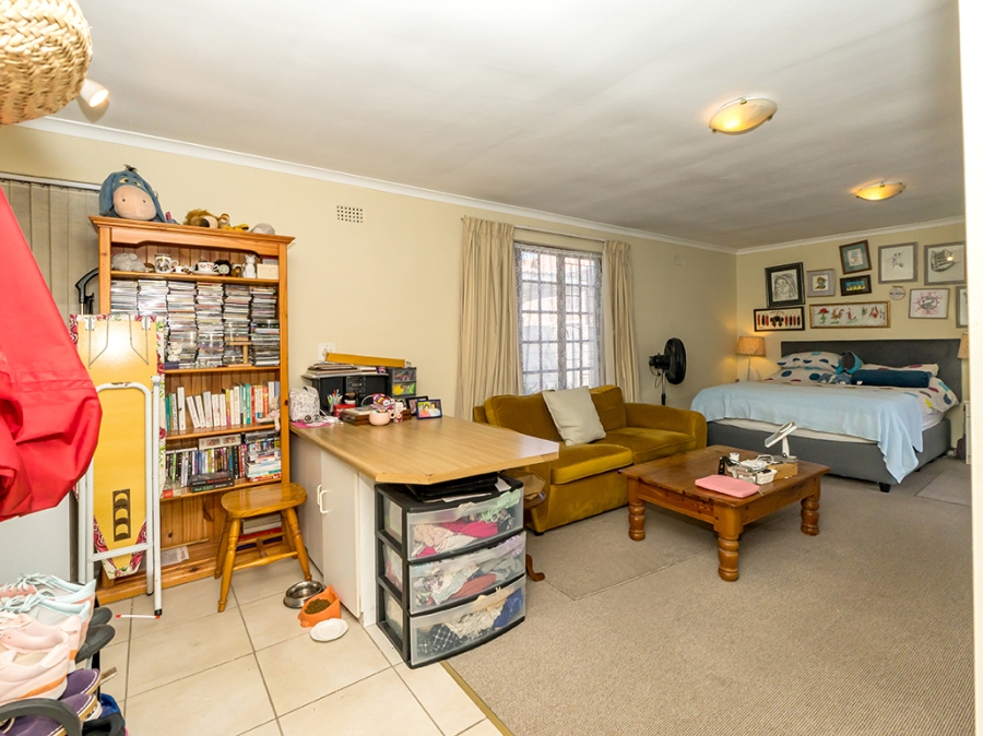 4 Bedroom Property for Sale in Kenwyn Western Cape